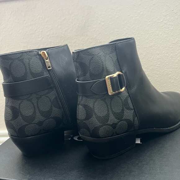 Coach Black Cowboy style ankle boots - Picture 3 of 6